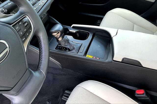 used 2025 Lexus ES 350 car, priced at $47,995