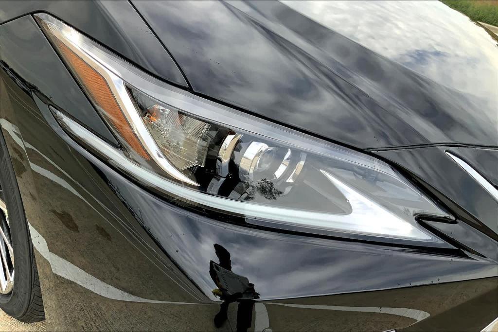 new 2024 Lexus ES 350 car, priced at $52,490