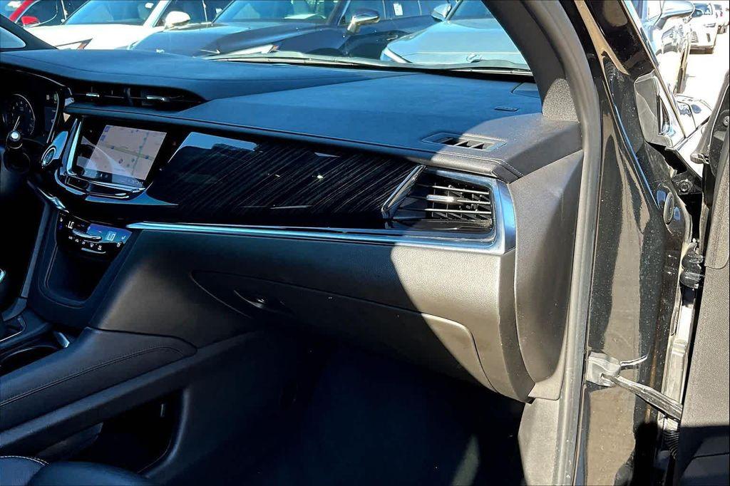 used 2023 Cadillac XT6 car, priced at $31,995