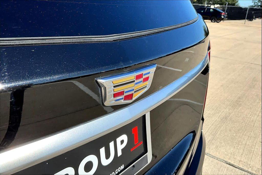 used 2023 Cadillac XT6 car, priced at $31,995