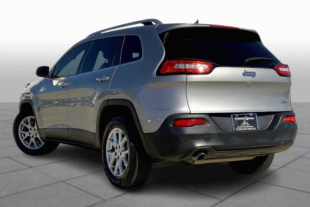 used 2016 Jeep Cherokee car, priced at $13,495