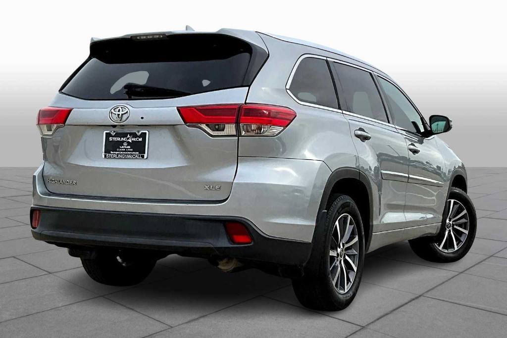 used 2018 Toyota Highlander car, priced at $18,995