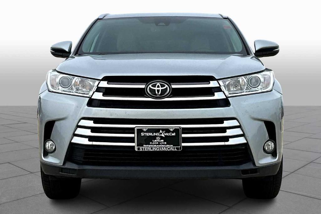 used 2018 Toyota Highlander car, priced at $18,995