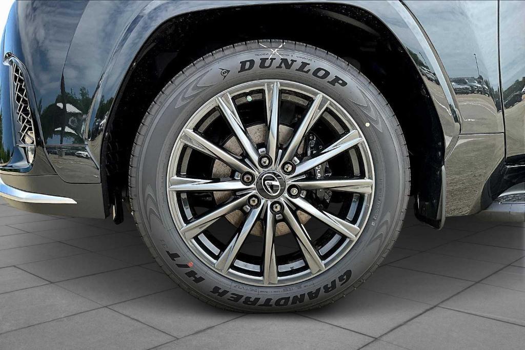 new 2025 Lexus LX 600 car, priced at $117,588