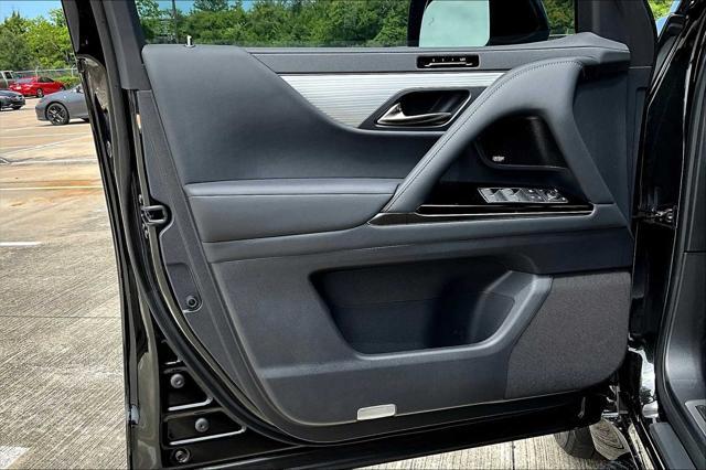new 2025 Lexus LX 600 car, priced at $117,588