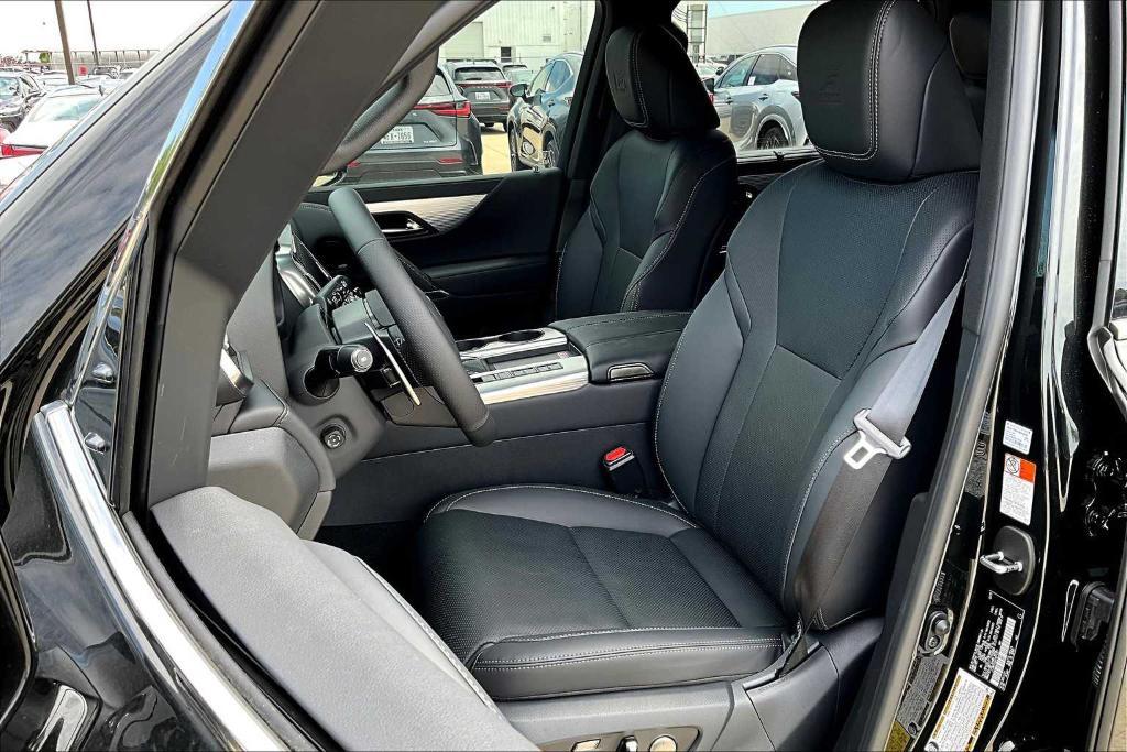 new 2025 Lexus LX 600 car, priced at $117,588