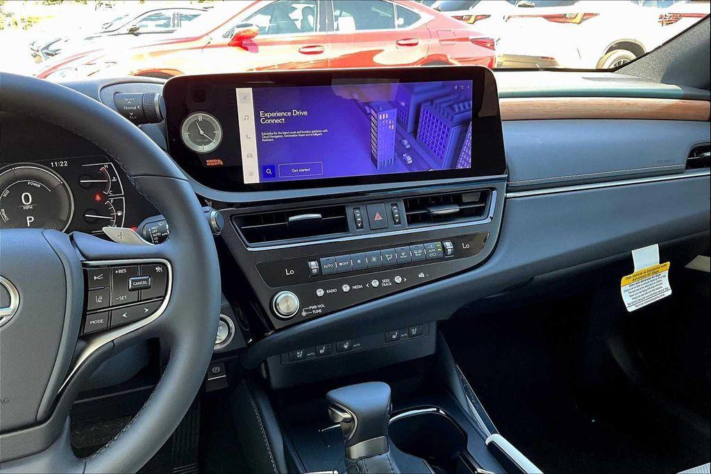 new 2025 Lexus ES 300h car, priced at $51,019