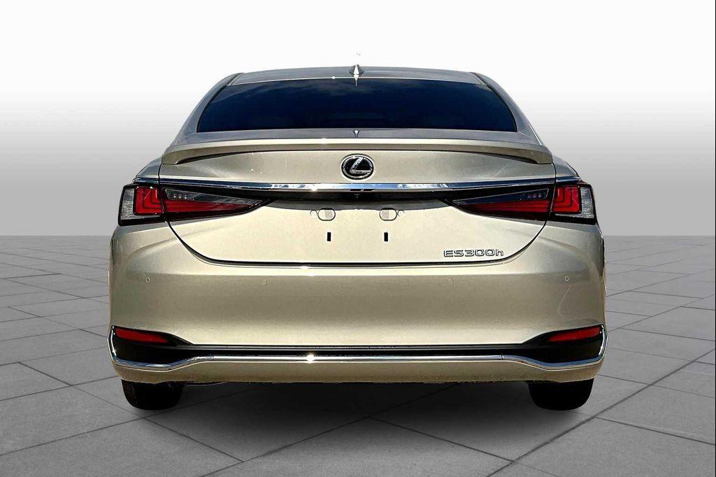 new 2025 Lexus ES 300h car, priced at $51,019