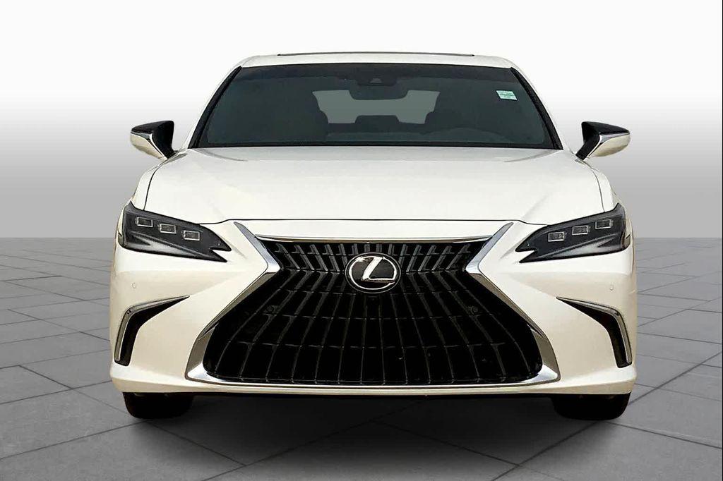 new 2025 Lexus ES 300h car, priced at $58,234
