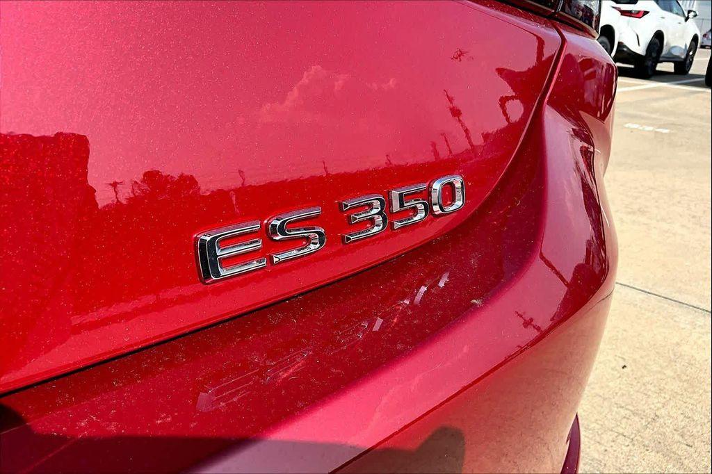 new 2025 Lexus ES 350 car, priced at $49,790