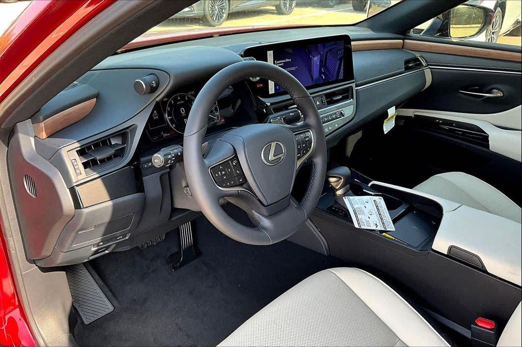 new 2025 Lexus ES 350 car, priced at $49,790