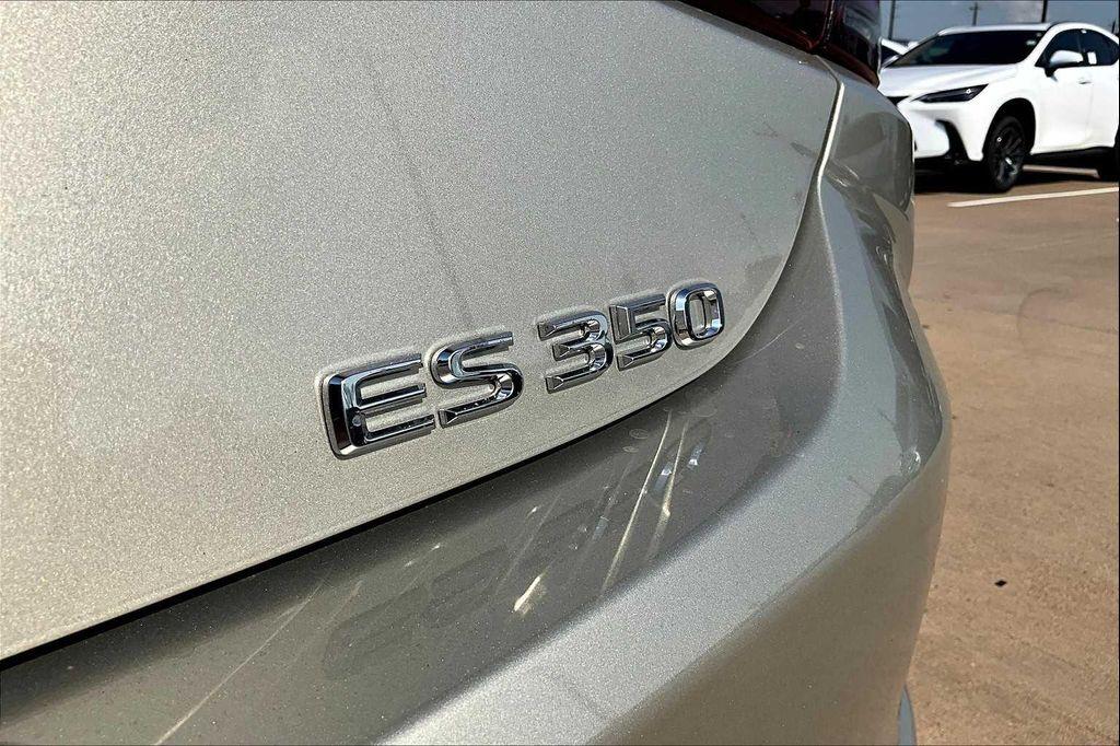 new 2025 Lexus ES 350 car, priced at $50,719