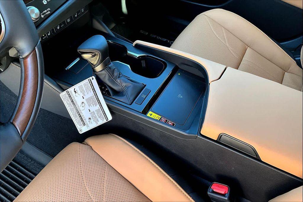 new 2025 Lexus ES 350 car, priced at $56,935