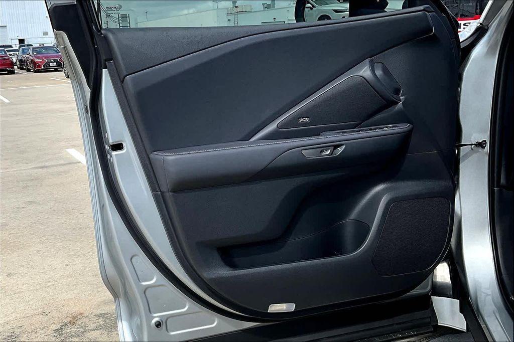 new 2025 Lexus TX 500h car, priced at $75,573