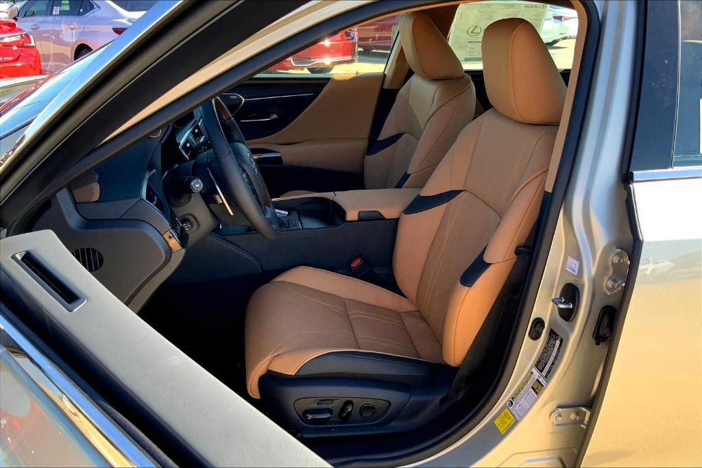 new 2025 Lexus ES 350 car, priced at $57,074