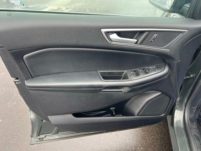 used 2022 Ford Edge car, priced at $29,000