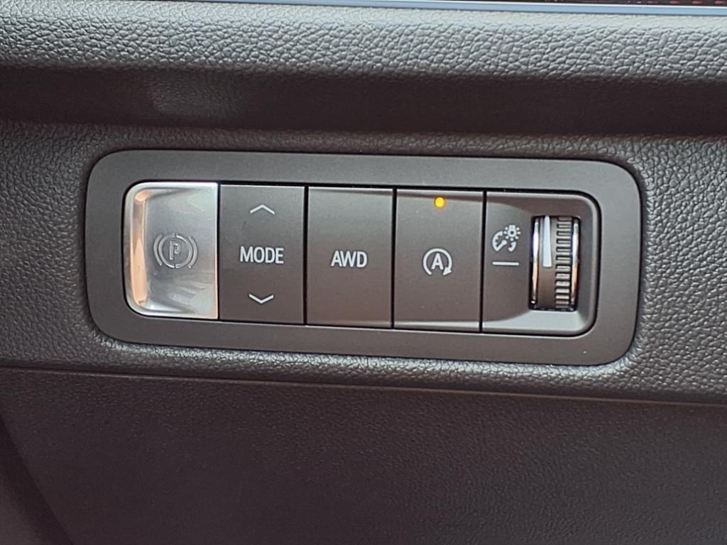 new 2026 Chevrolet Traverse car, priced at $58,250