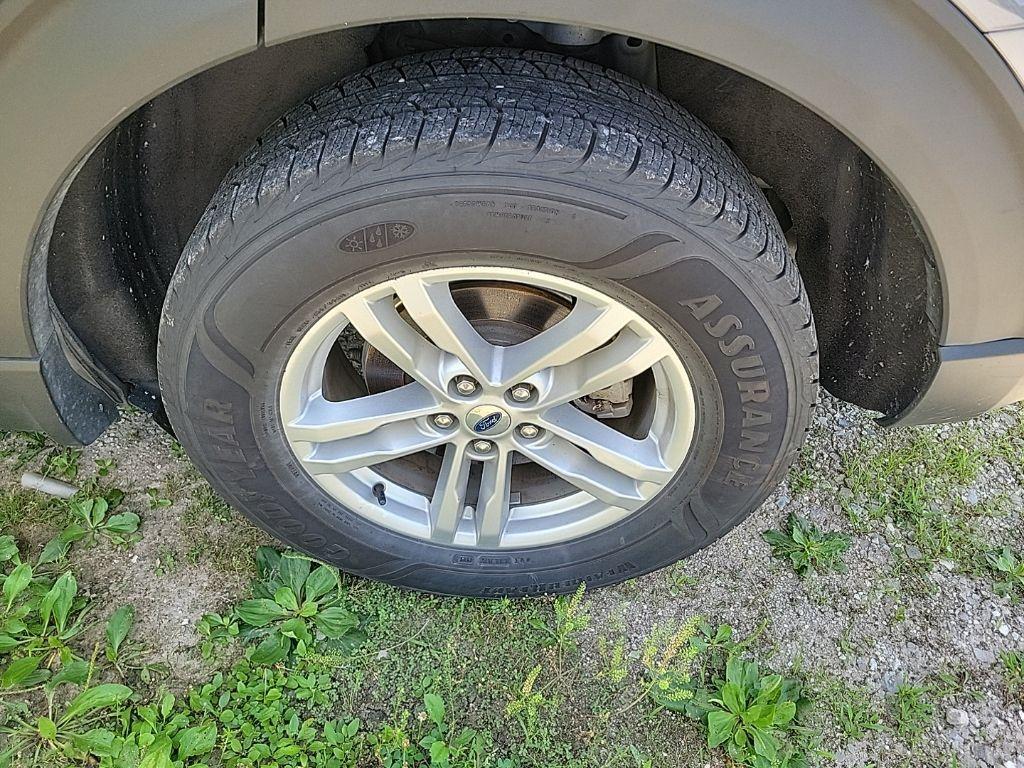 used 2022 Ford Explorer car, priced at $25,000