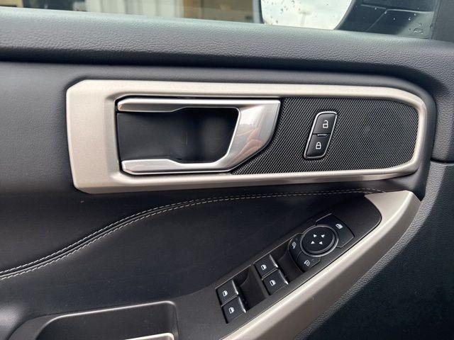 used 2024 Ford Explorer car, priced at $37,500