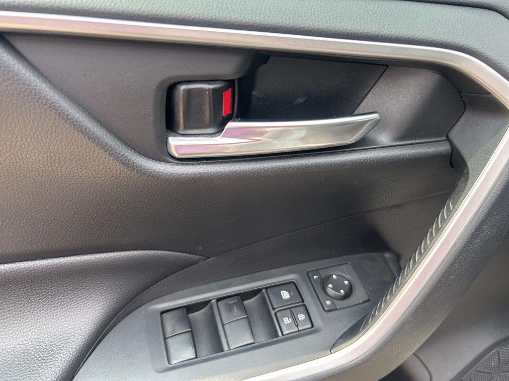 used 2020 Toyota RAV4 Hybrid car, priced at $28,150