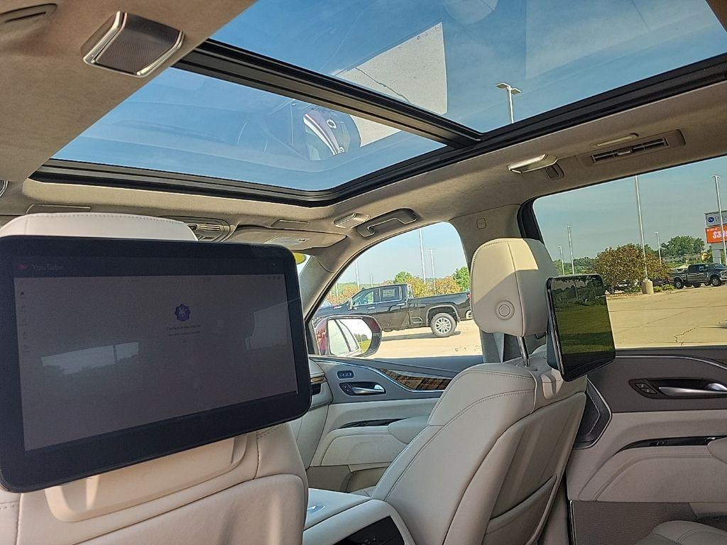 used 2023 Cadillac Escalade car, priced at $75,500