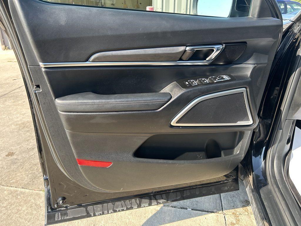 used 2023 Kia Telluride car, priced at $34,000
