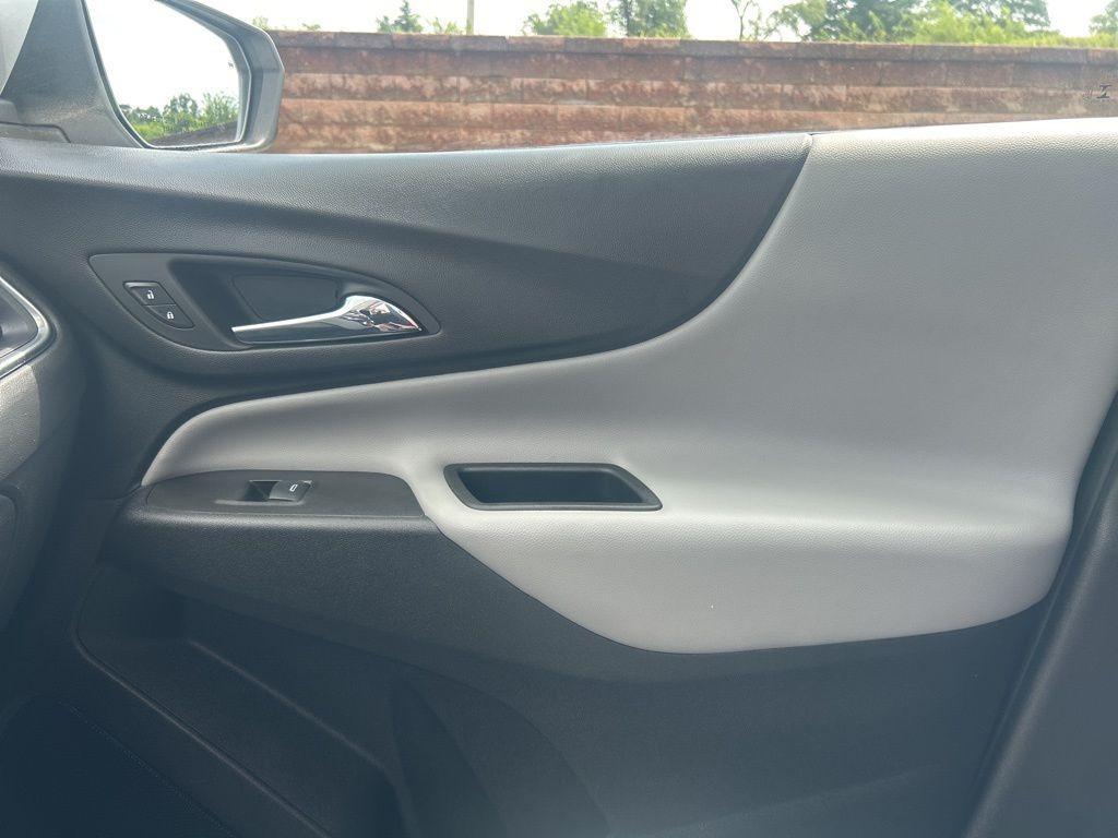 used 2022 Chevrolet Equinox car, priced at $21,000