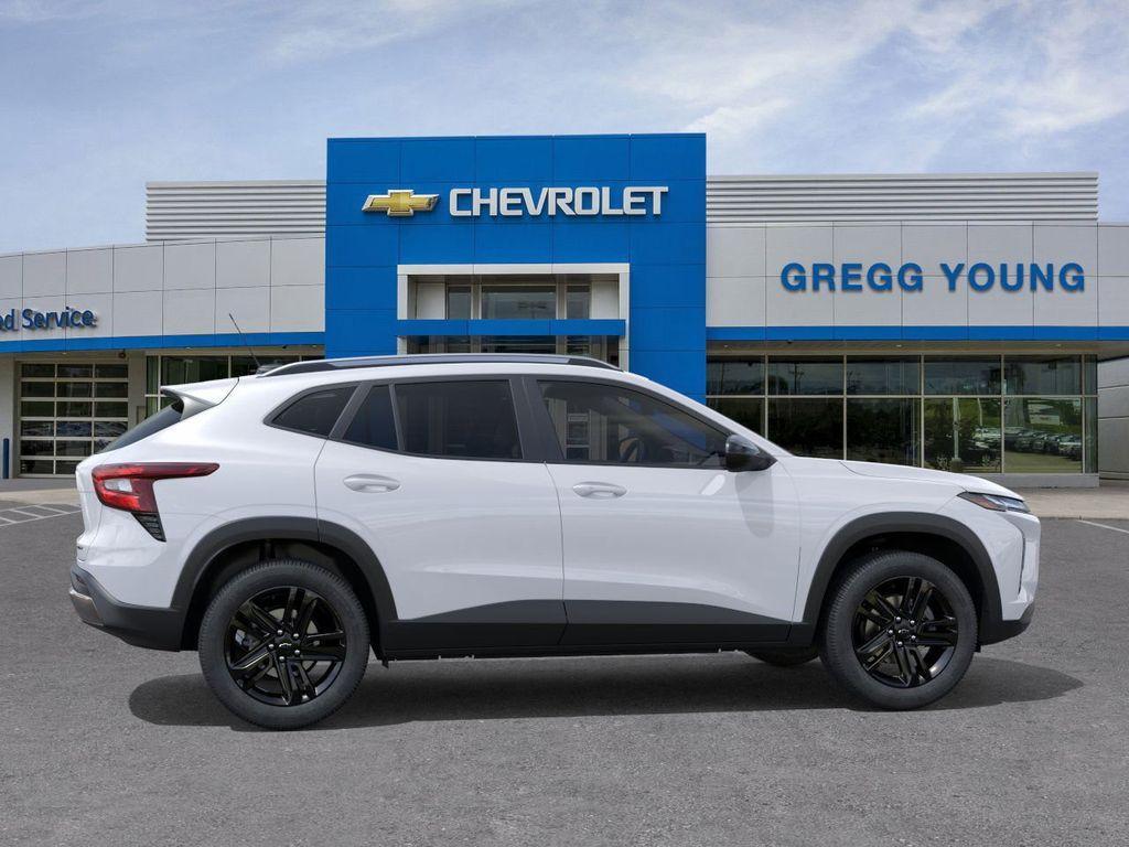 new 2025 Chevrolet Trax car, priced at $27,585