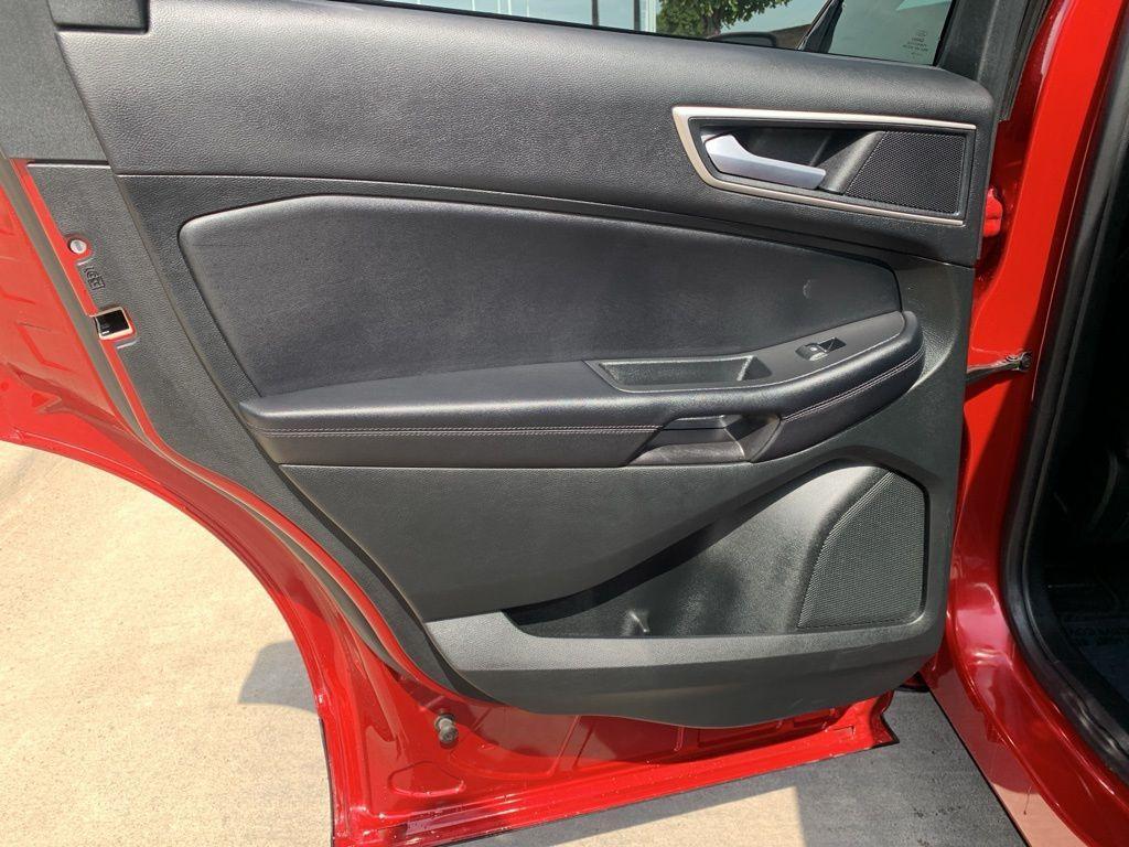 used 2023 Ford Edge car, priced at $24,000