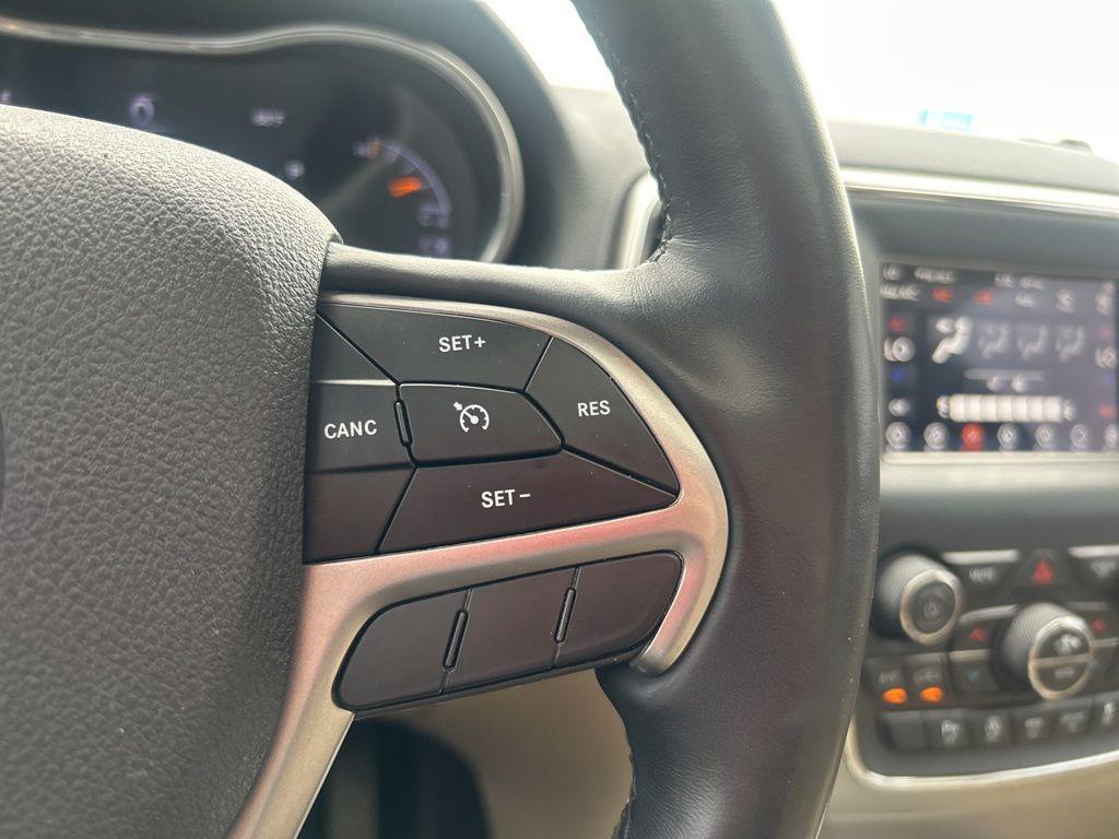 used 2018 Jeep Grand Cherokee car, priced at $18,800