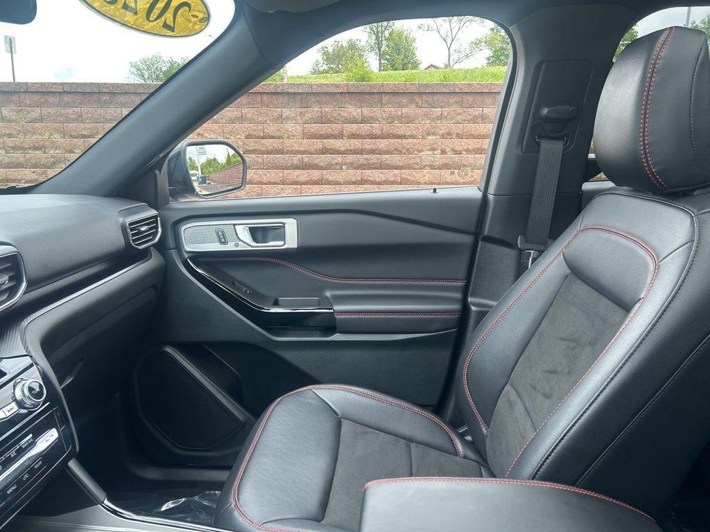 used 2023 Ford Explorer car, priced at $38,900
