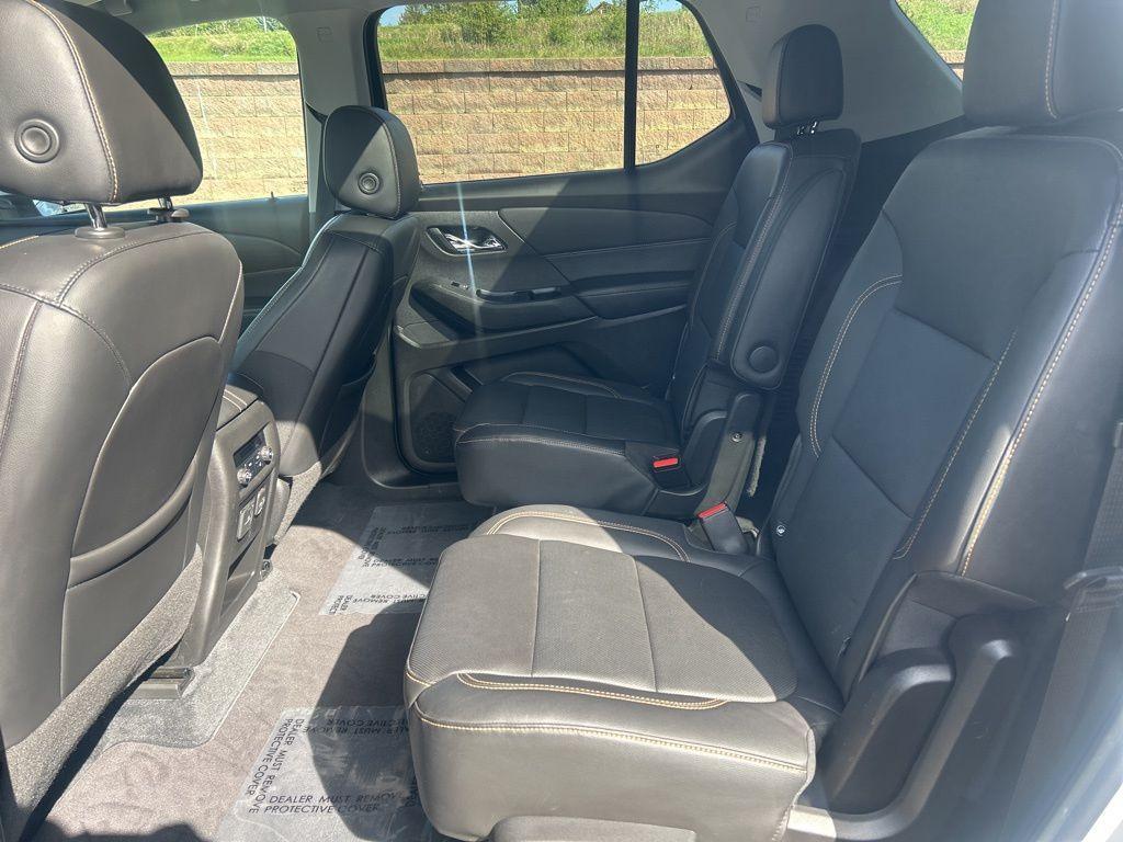 used 2021 Chevrolet Traverse car, priced at $29,500