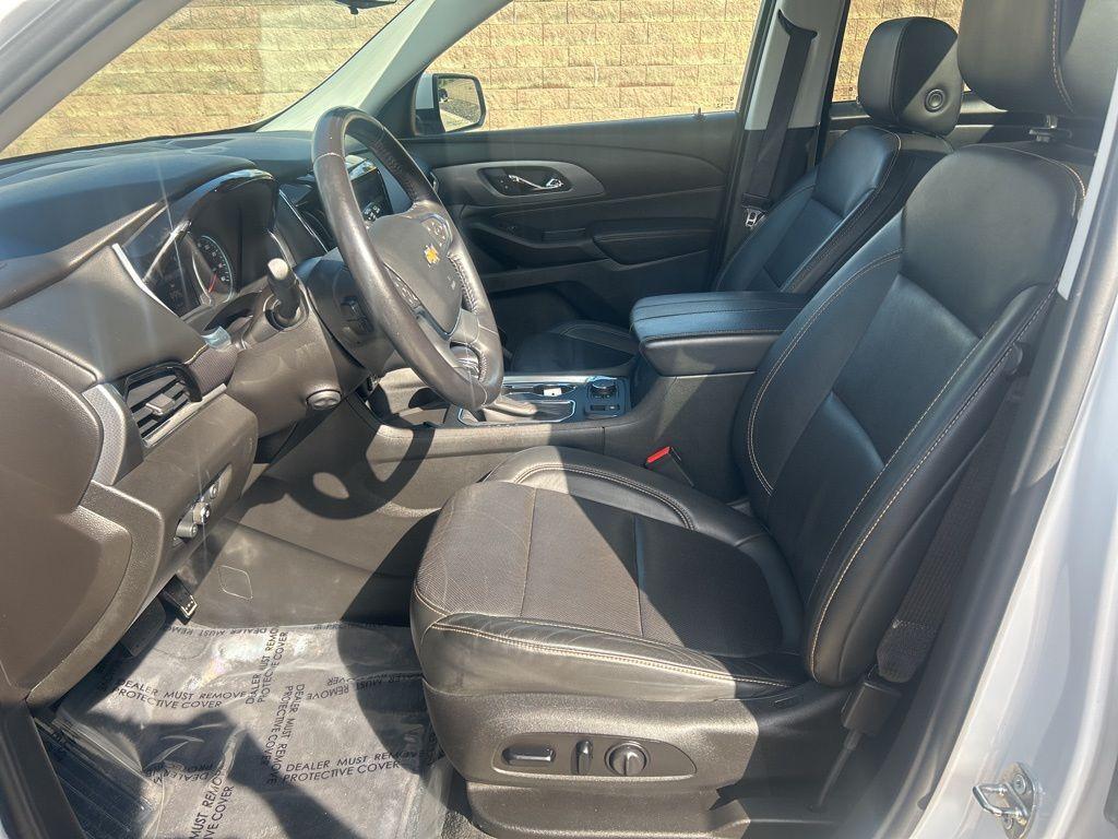 used 2021 Chevrolet Traverse car, priced at $29,500