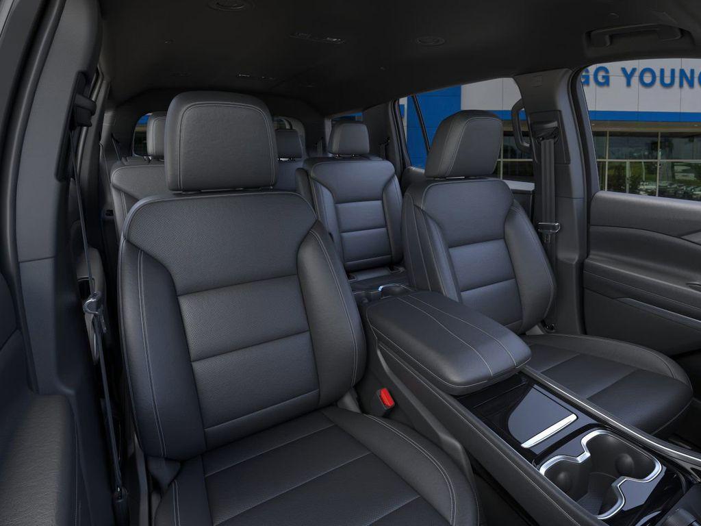 new 2025 Chevrolet Traverse car, priced at $43,635