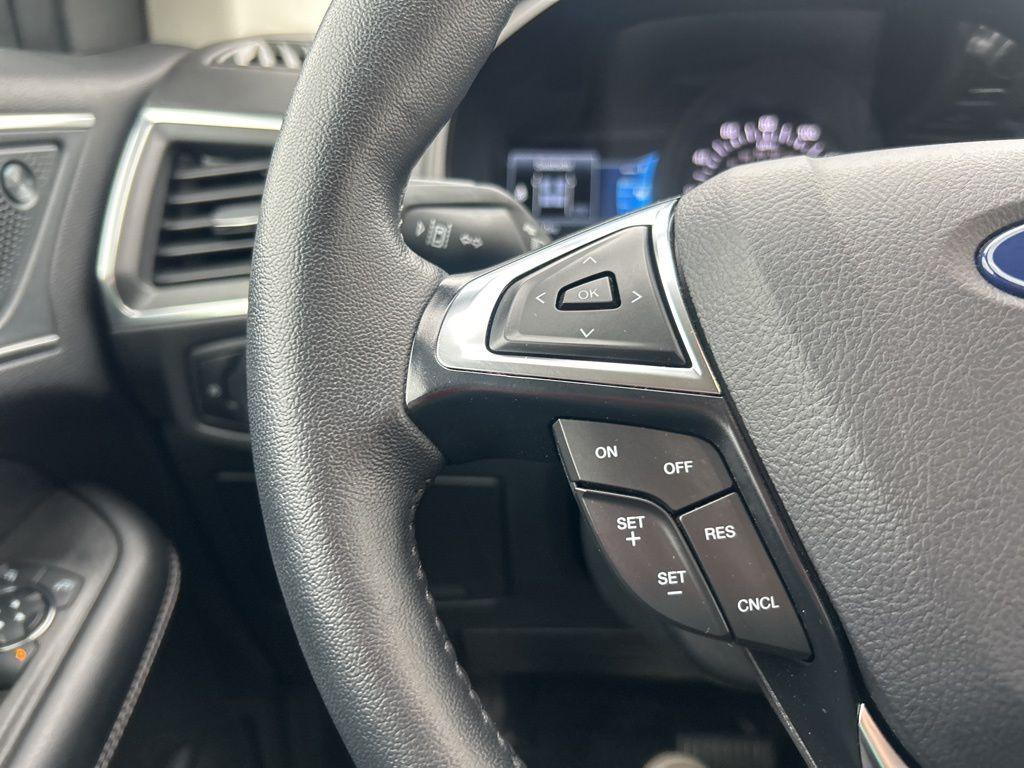 used 2024 Ford Edge car, priced at $30,650