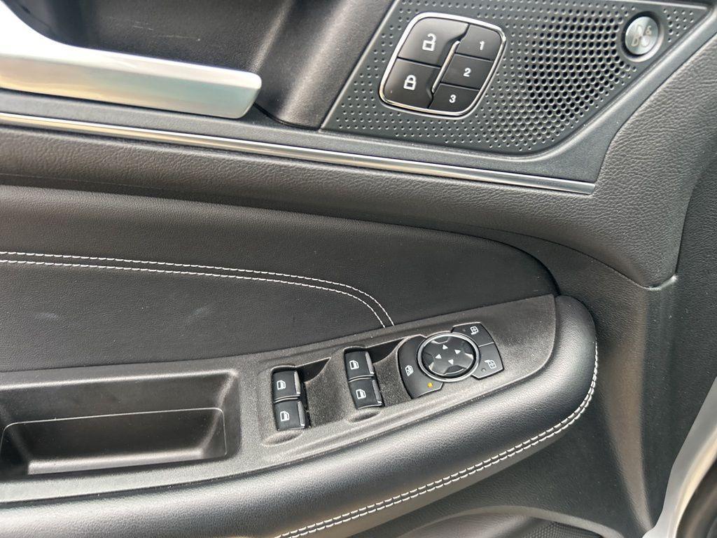 used 2024 Ford Edge car, priced at $30,650