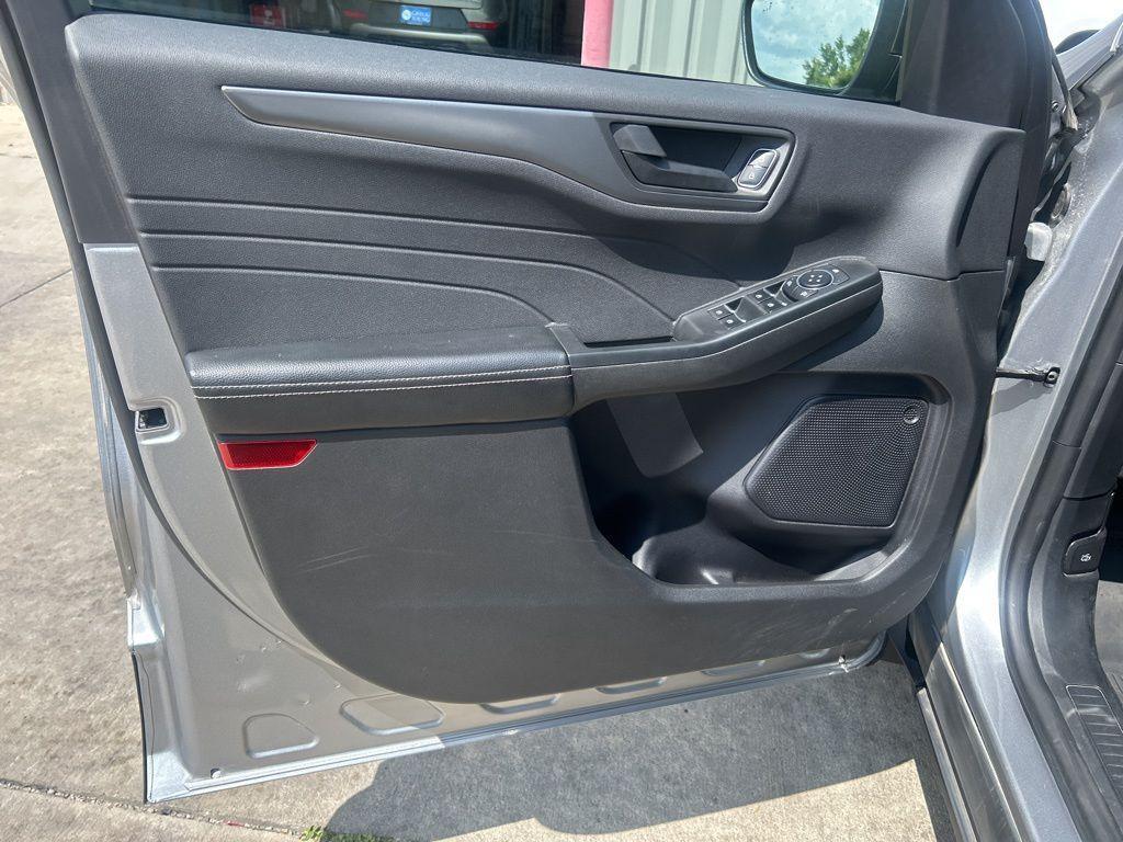 used 2023 Ford Escape car, priced at $21,995