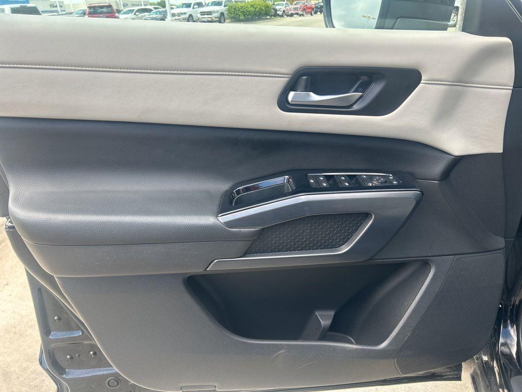 used 2023 Nissan Pathfinder car, priced at $35,550