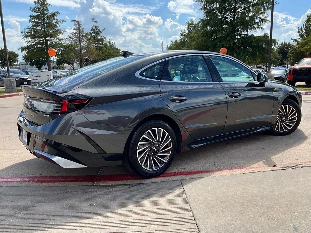 used 2024 Hyundai Sonata Hybrid car, priced at $21,901