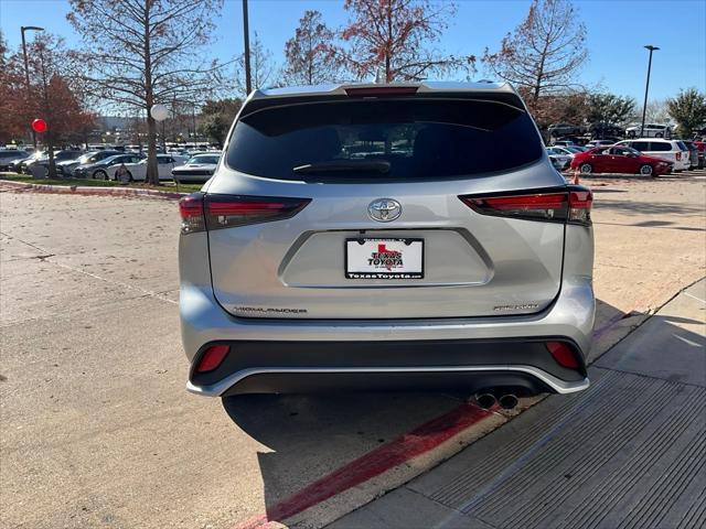 used 2024 Toyota Highlander car, priced at $38,901