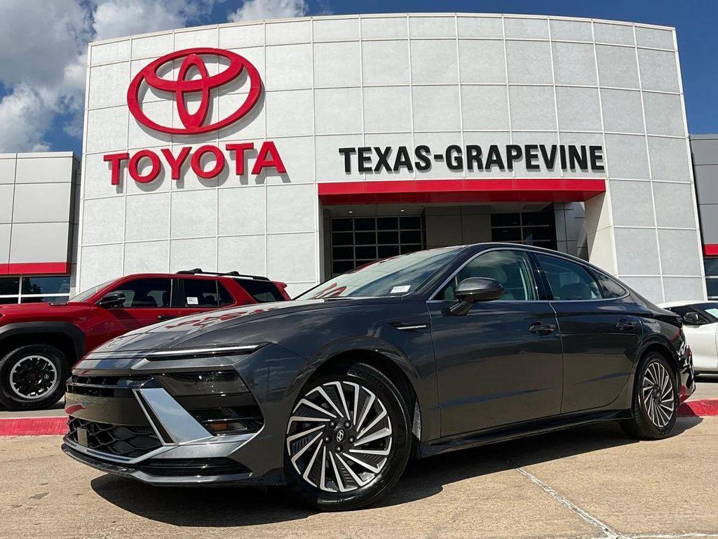 used 2024 Hyundai Sonata Hybrid car, priced at $21,901