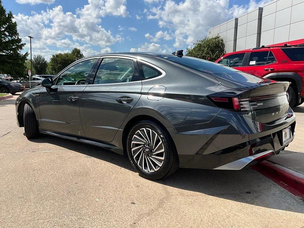 used 2024 Hyundai Sonata Hybrid car, priced at $21,901