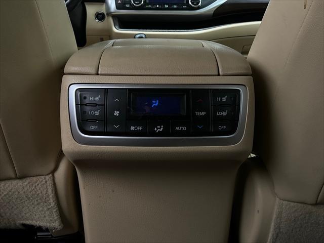 used 2015 Toyota Highlander car, priced at $18,901