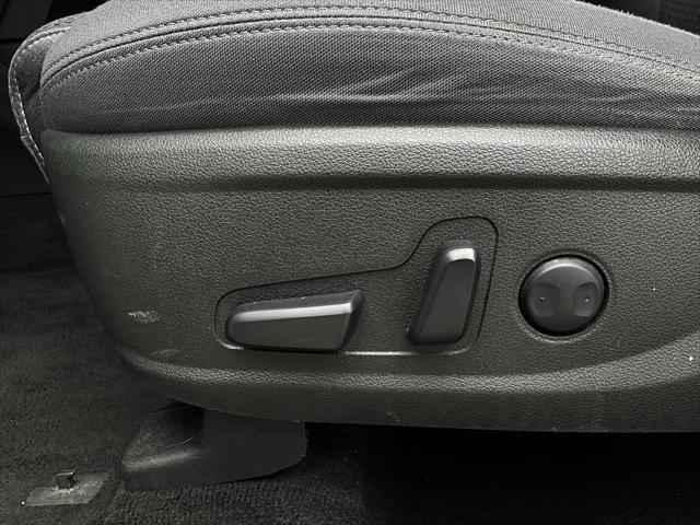 used 2023 Hyundai Santa Fe car, priced at $20,901