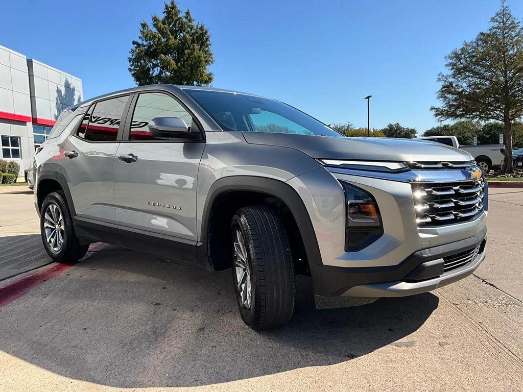 used 2025 Chevrolet Equinox car, priced at $26,901