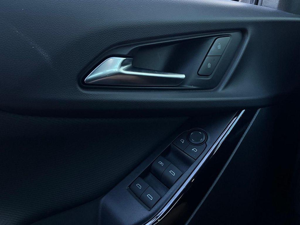 used 2025 Chevrolet Equinox car, priced at $26,901