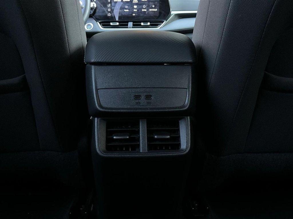 used 2025 Chevrolet Equinox car, priced at $25,901