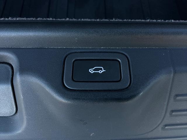 used 2018 Land Rover Range Rover car, priced at $22,901