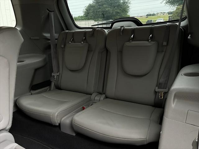 used 2013 Toyota Highlander car, priced at $13,701