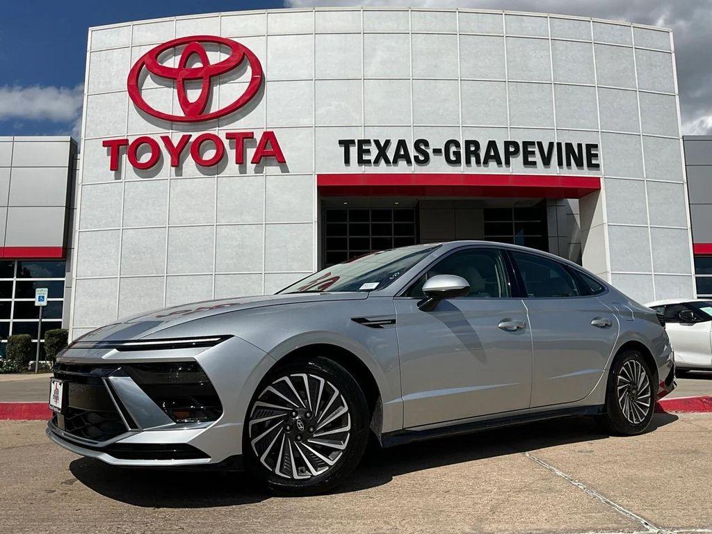 used 2024 Hyundai Sonata Hybrid car, priced at $21,901